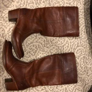Women’s Frye boots